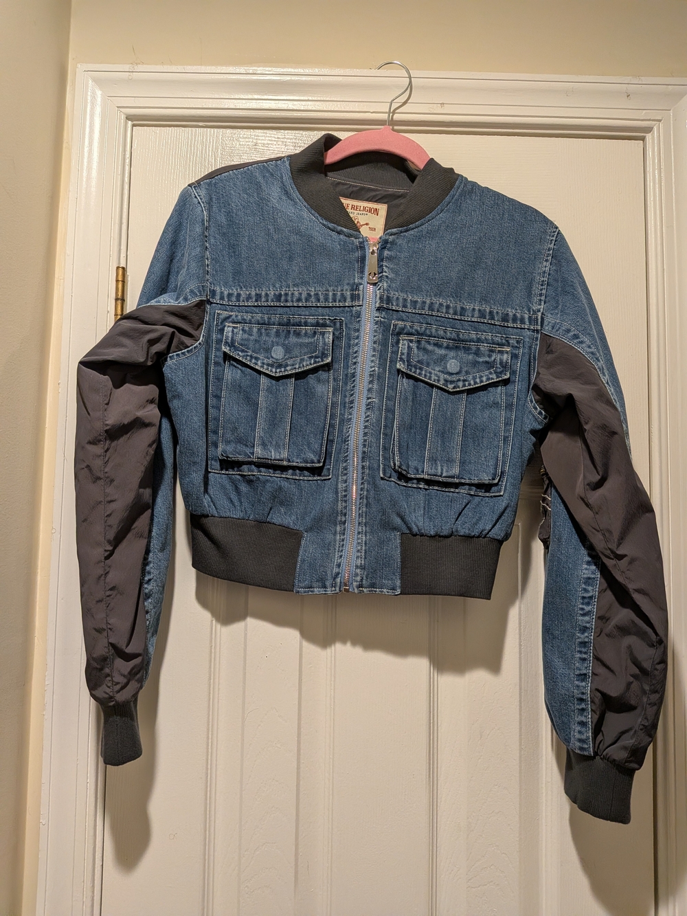 NWT Womens Medium Cargo Cropped Jacket